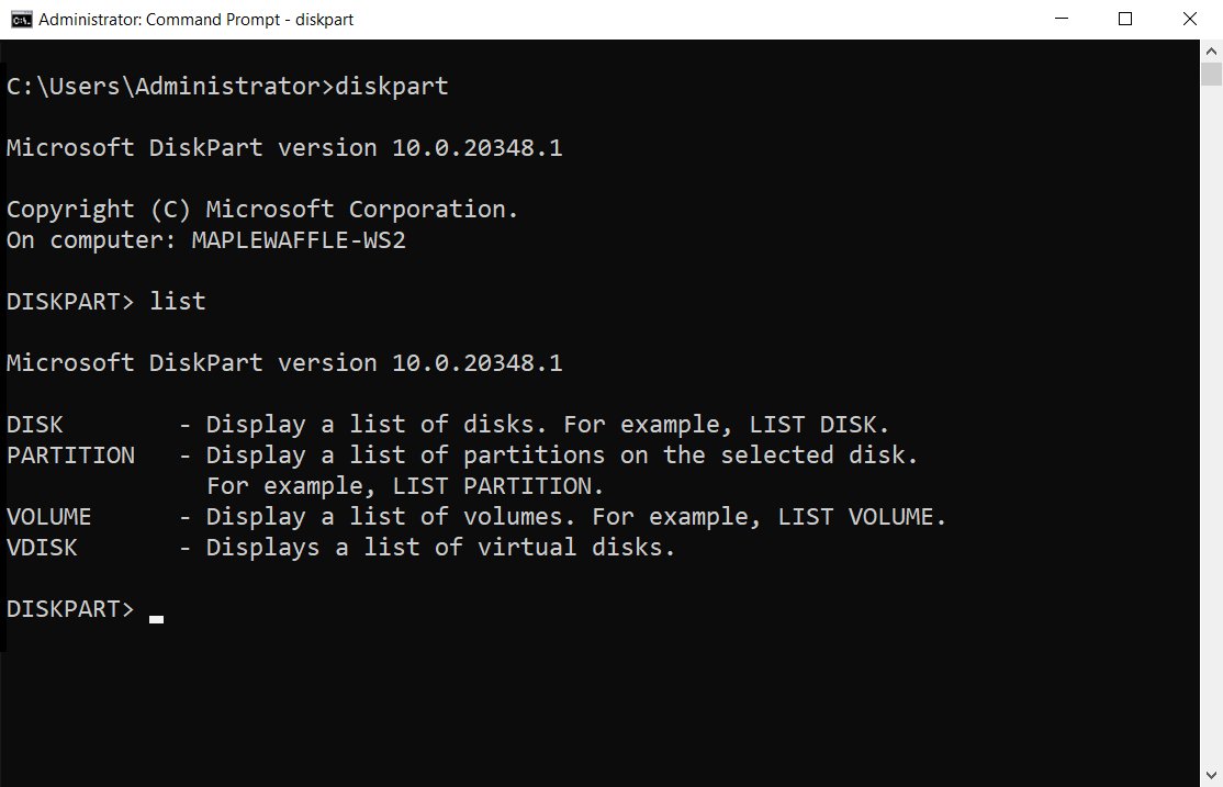 Administrator Command Prompt running diskpart with the list command