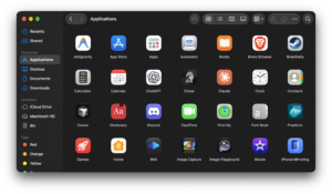 ChatGPT And Claude On macOS Applications