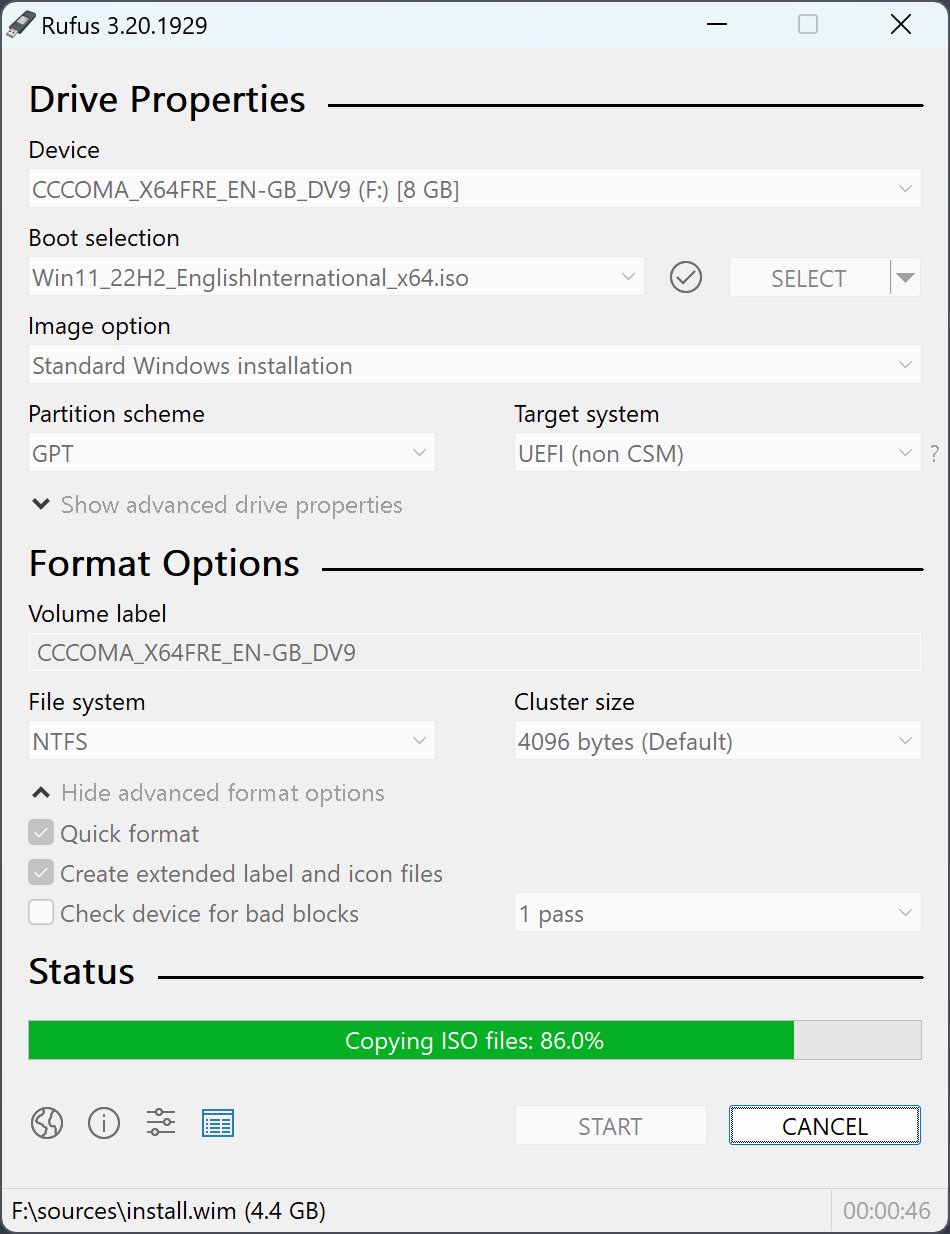 Rufus copying a Windows 11 ISO to an 8 GB USB drive
