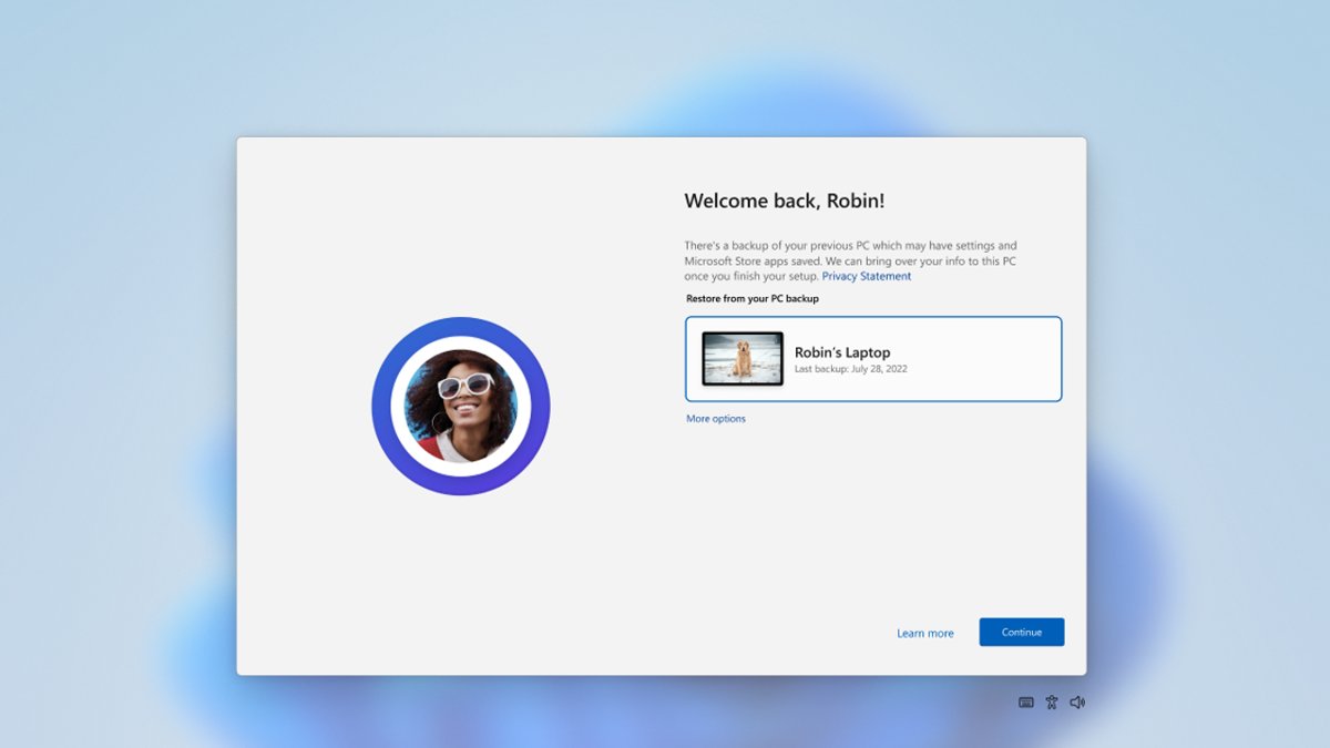 Windows setup screen offering to restore a previous PC backup