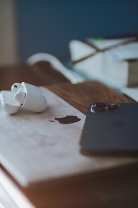 Windows Stick Computer Apple devices with Windows: iCloud, AirPods, iPhone and iTunes on a PC ...