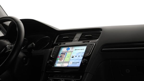 How to synchronize an iPhone with Ford SYNC: Bluetooth and Apple CarPlay steps
