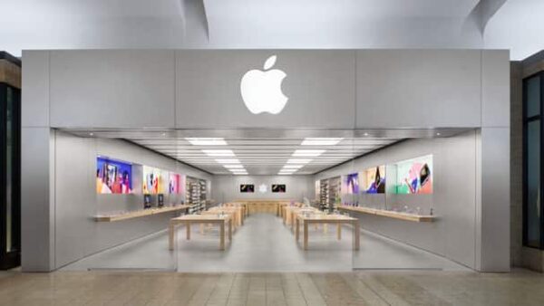 Buying Apple products online vs in store: what is different