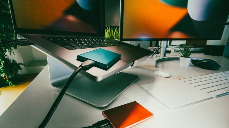 Access OneDrive backup files - laptop and backup drives
