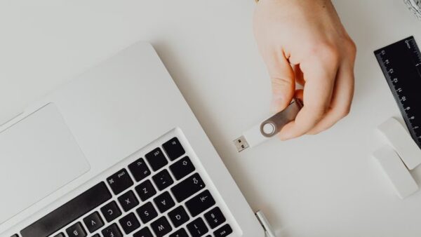 How to enable or disable AutoPlay in Windows 11