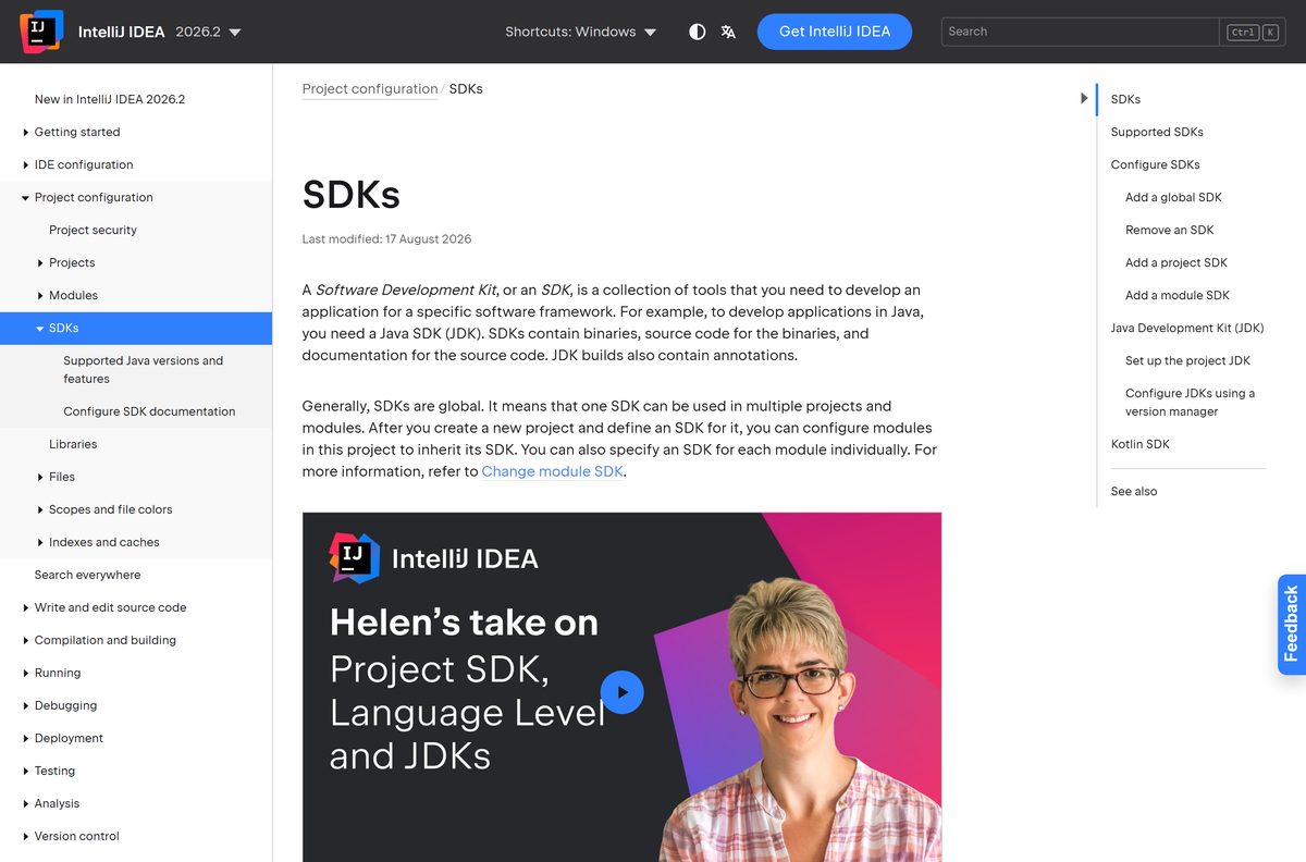 Documentation describing the bundled runtime and the Download JDK option