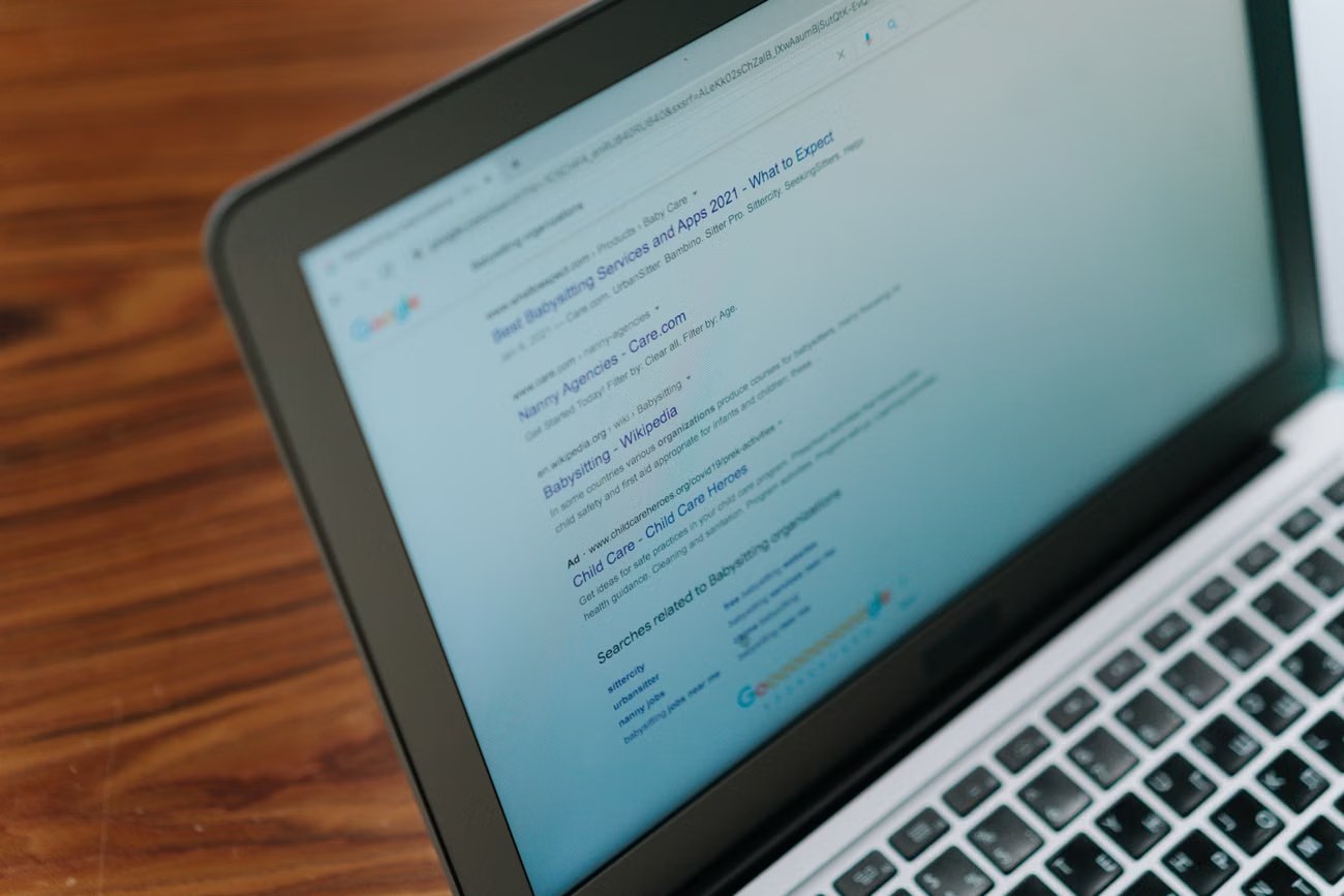 Microsoft Edge settings, extensions and clear cache on a Windows laptop browser
