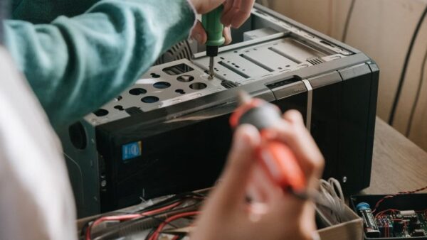 Windows Image Repair using dism /online /cleanup image /restorehealth (guide)